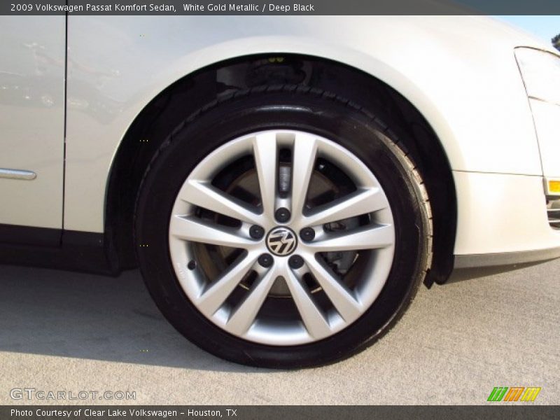 White Gold Metallic / Deep Black 2009 Volkswagen Passat Komfort Sedan