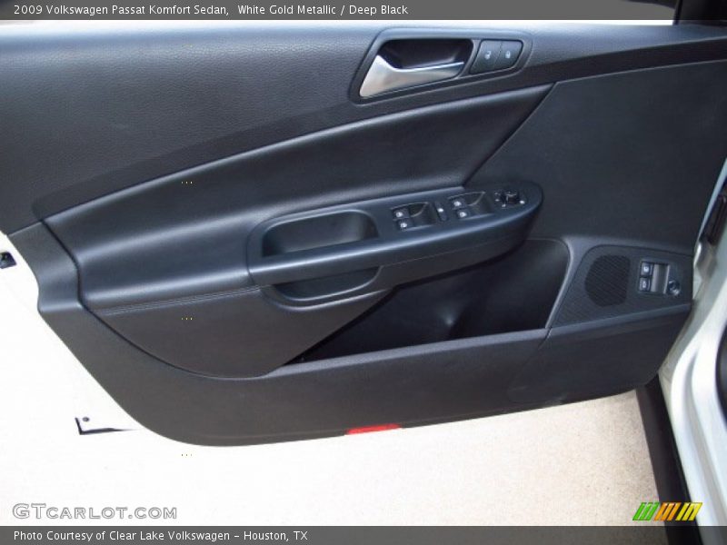White Gold Metallic / Deep Black 2009 Volkswagen Passat Komfort Sedan