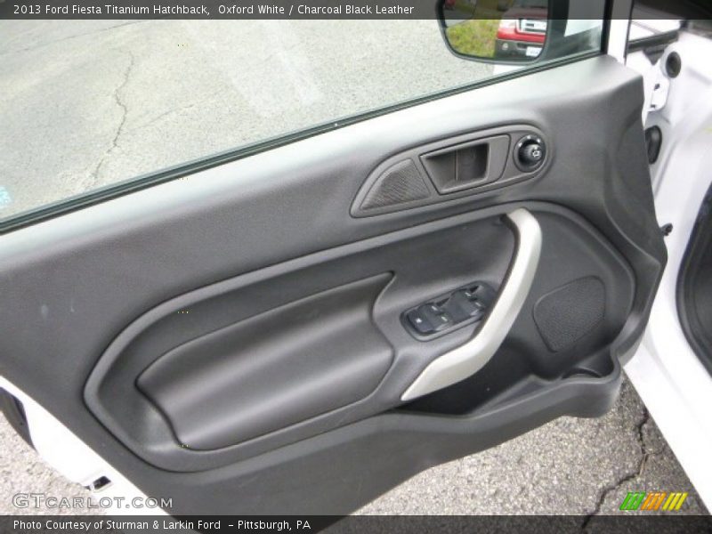 Oxford White / Charcoal Black Leather 2013 Ford Fiesta Titanium Hatchback