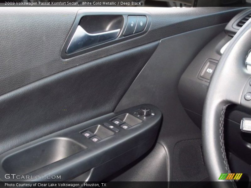 White Gold Metallic / Deep Black 2009 Volkswagen Passat Komfort Sedan