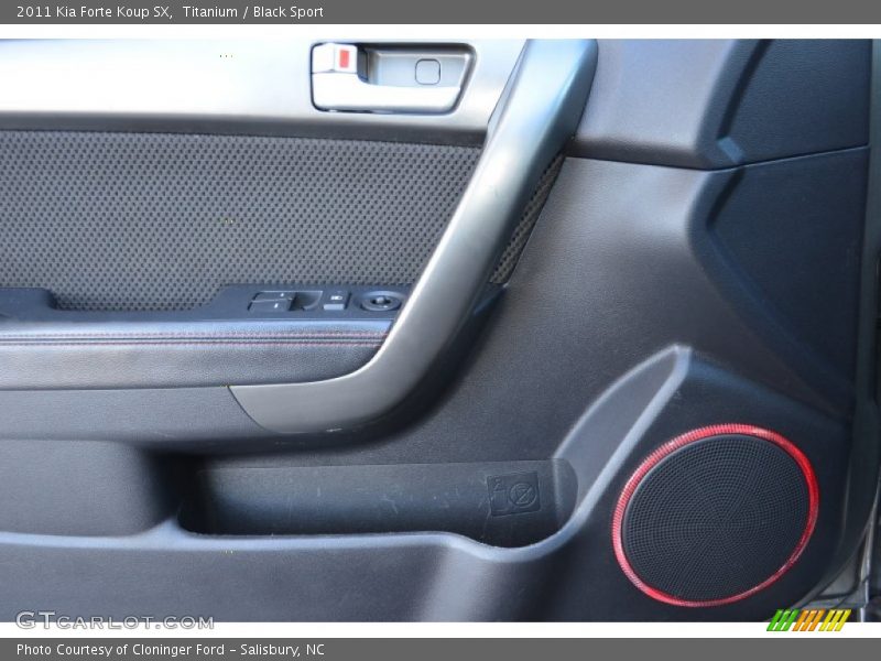 Titanium / Black Sport 2011 Kia Forte Koup SX