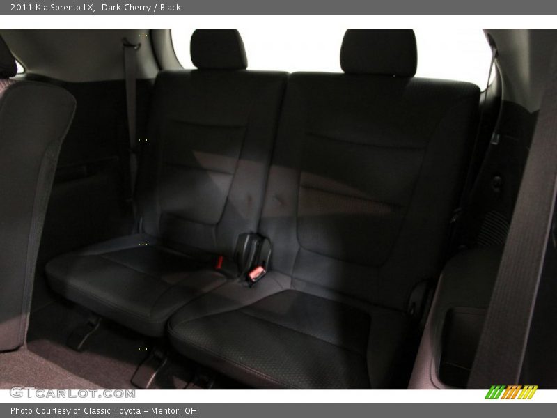 Dark Cherry / Black 2011 Kia Sorento LX