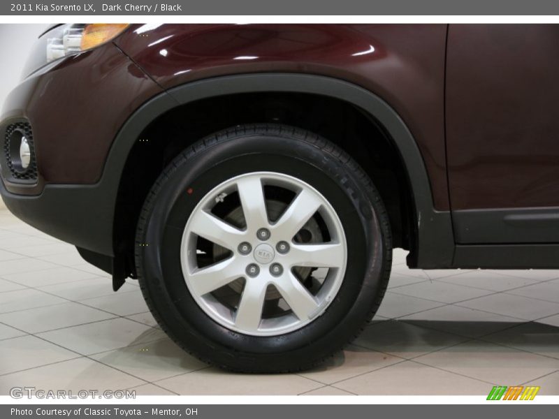 Dark Cherry / Black 2011 Kia Sorento LX