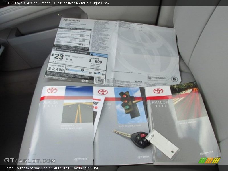 Classic Silver Metallic / Light Gray 2012 Toyota Avalon Limited