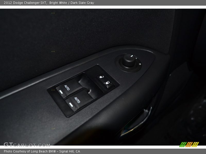 Bright White / Dark Slate Gray 2012 Dodge Challenger SXT