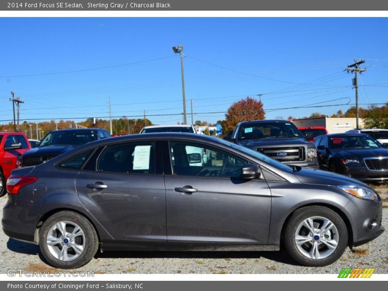  2014 Focus SE Sedan Sterling Gray