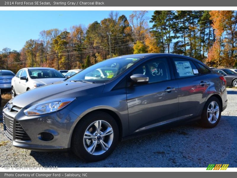 Sterling Gray / Charcoal Black 2014 Ford Focus SE Sedan