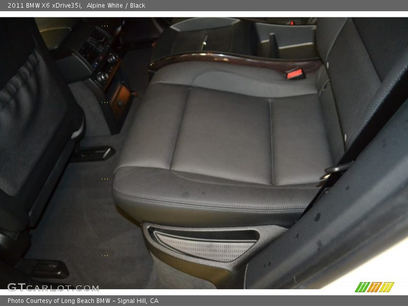 Alpine White / Black 2011 BMW X6 xDrive35i