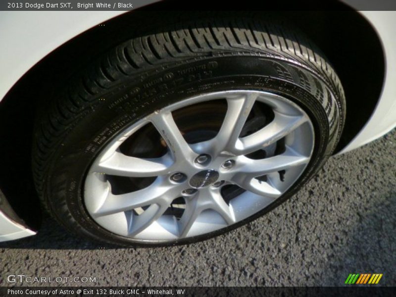 Bright White / Black 2013 Dodge Dart SXT