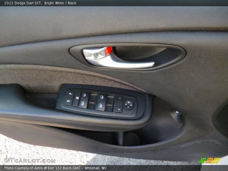 Bright White / Black 2013 Dodge Dart SXT