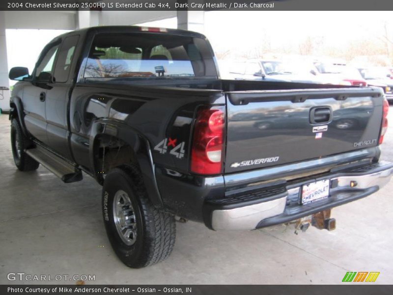 Dark Gray Metallic / Dark Charcoal 2004 Chevrolet Silverado 2500HD LS Extended Cab 4x4