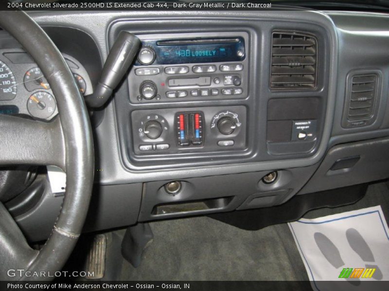 Dark Gray Metallic / Dark Charcoal 2004 Chevrolet Silverado 2500HD LS Extended Cab 4x4