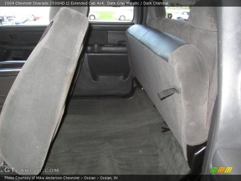 Dark Gray Metallic / Dark Charcoal 2004 Chevrolet Silverado 2500HD LS Extended Cab 4x4