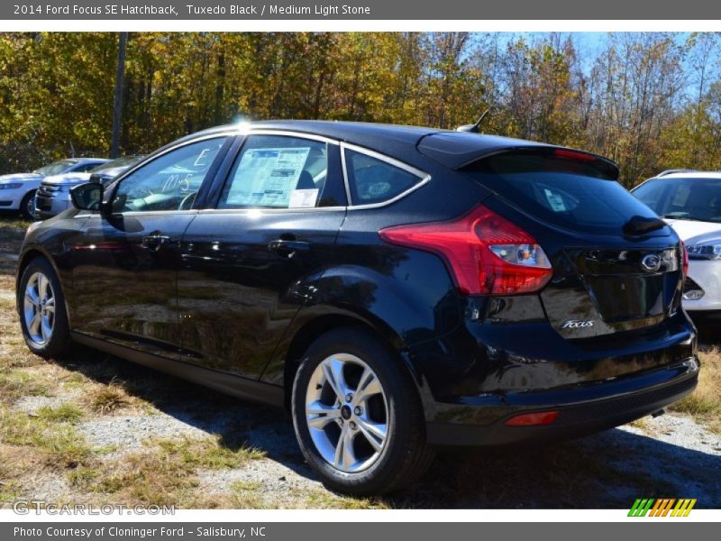 Tuxedo Black / Medium Light Stone 2014 Ford Focus SE Hatchback