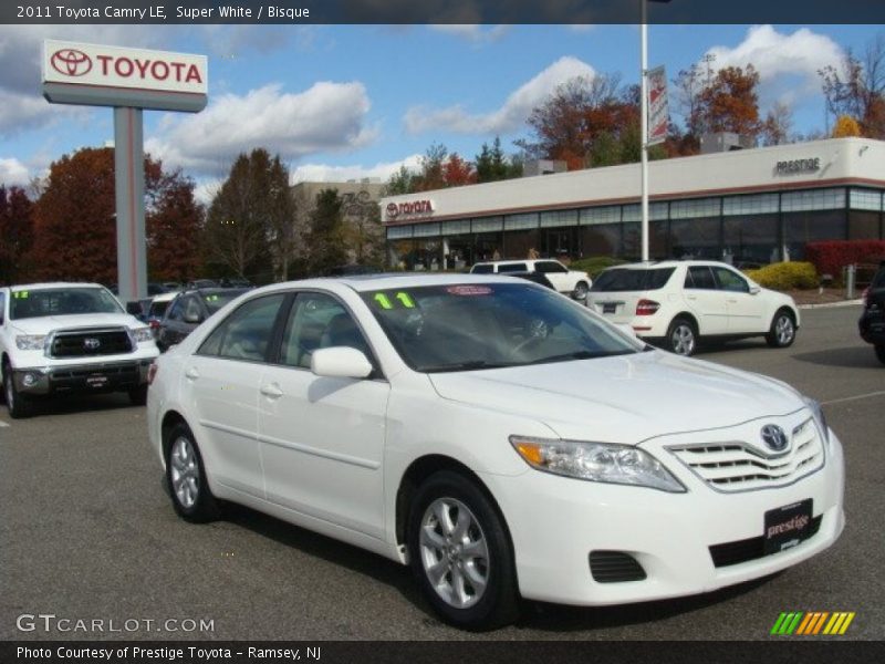 Super White / Bisque 2011 Toyota Camry LE