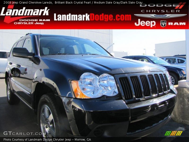 Brilliant Black Crystal Pearl / Medium Slate Gray/Dark Slate Gray 2009 Jeep Grand Cherokee Laredo