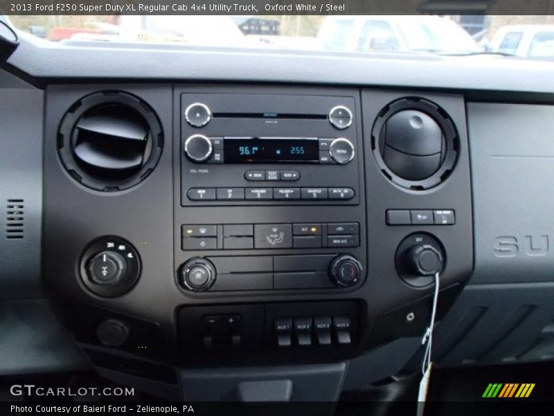 Oxford White / Steel 2013 Ford F250 Super Duty XL Regular Cab 4x4 Utility Truck