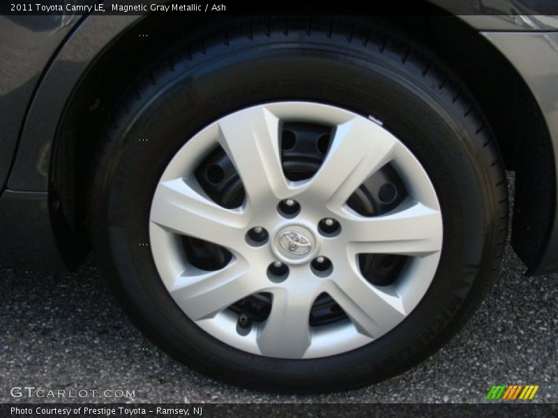 Magnetic Gray Metallic / Ash 2011 Toyota Camry LE