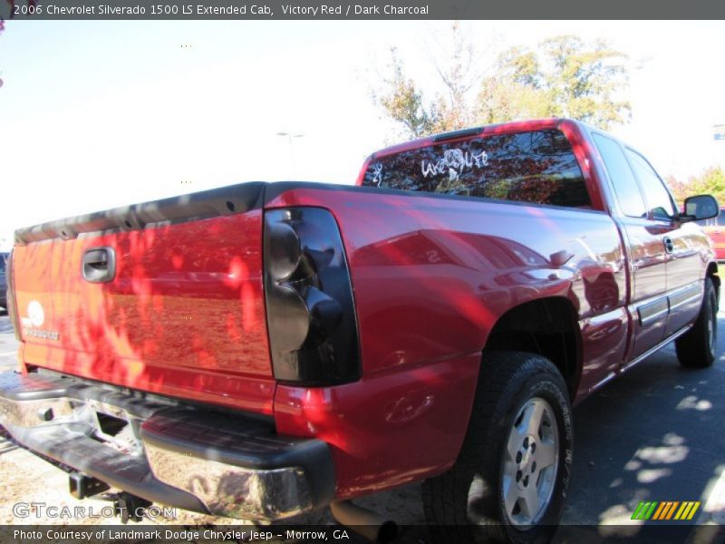 Victory Red / Dark Charcoal 2006 Chevrolet Silverado 1500 LS Extended Cab
