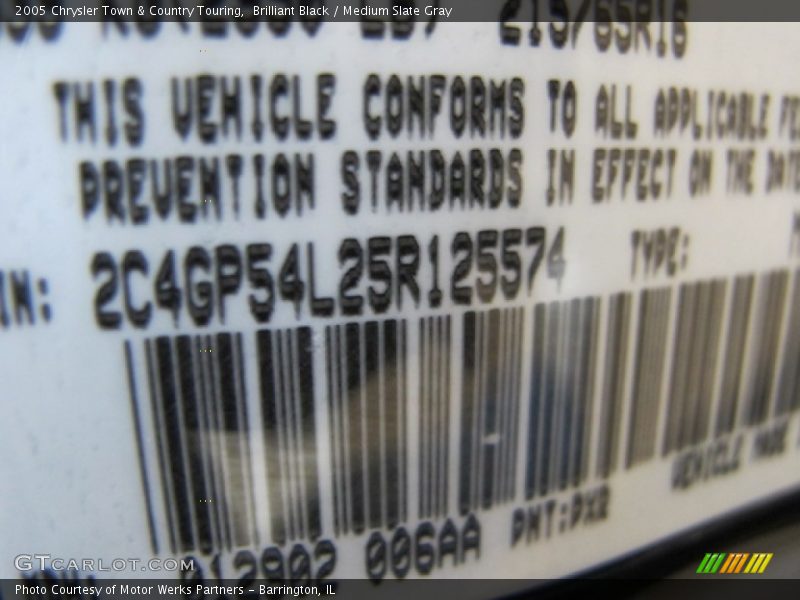 Brilliant Black / Medium Slate Gray 2005 Chrysler Town & Country Touring