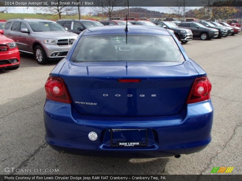 Blue Streak Pearl / Black 2014 Dodge Avenger SE