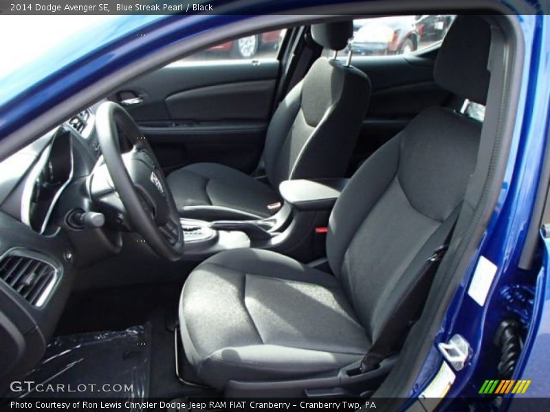  2014 Avenger SE Black Interior