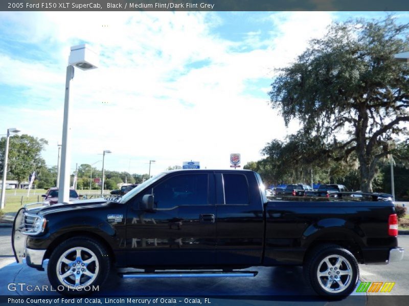 Black / Medium Flint/Dark Flint Grey 2005 Ford F150 XLT SuperCab