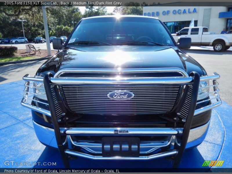 Black / Medium Flint/Dark Flint Grey 2005 Ford F150 XLT SuperCab