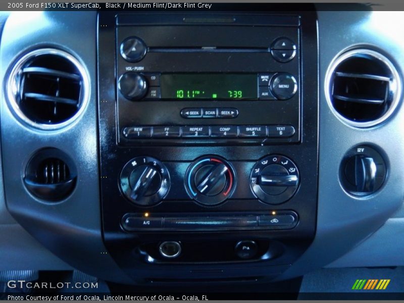 Black / Medium Flint/Dark Flint Grey 2005 Ford F150 XLT SuperCab