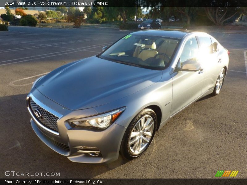 Front 3/4 View of 2014 Q 50 Hybrid Premium
