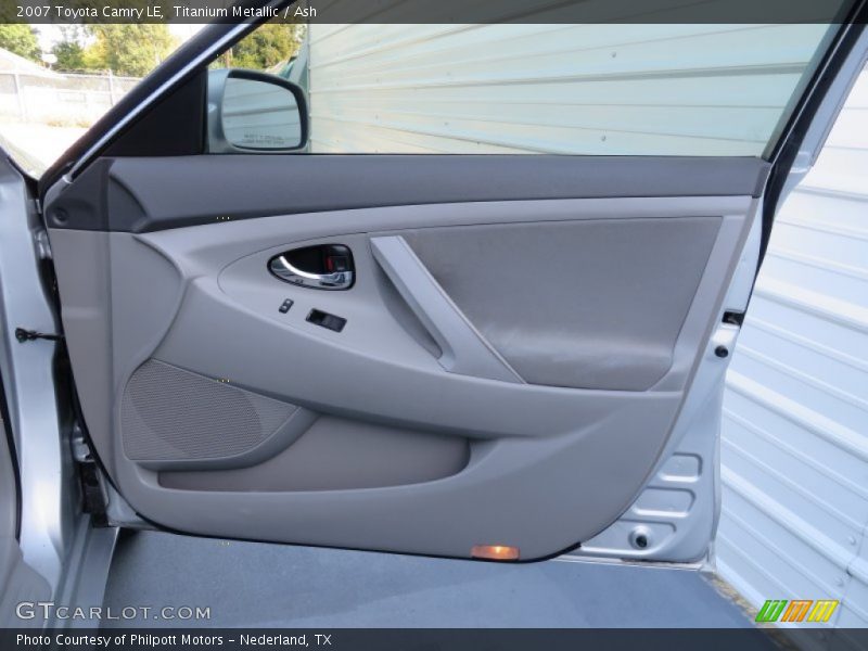 Titanium Metallic / Ash 2007 Toyota Camry LE