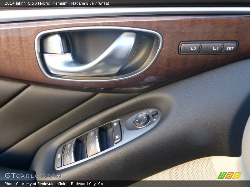 Controls of 2014 Q 50 Hybrid Premium