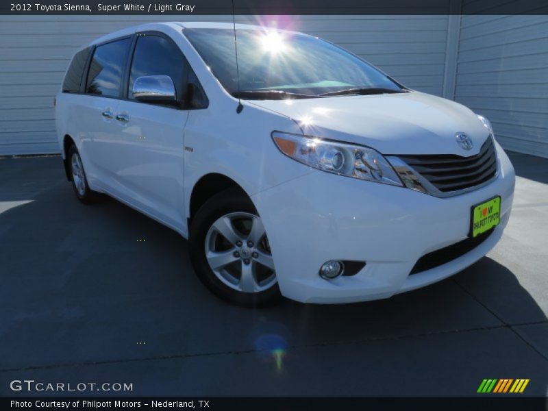 Super White / Light Gray 2012 Toyota Sienna