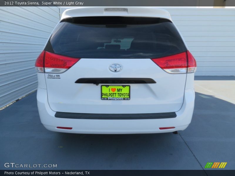 Super White / Light Gray 2012 Toyota Sienna
