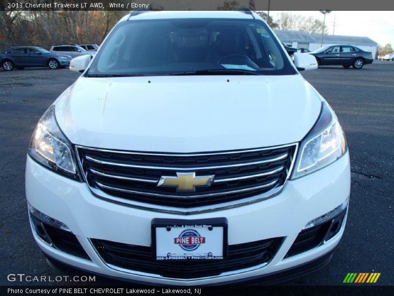 White / Ebony 2013 Chevrolet Traverse LT AWD