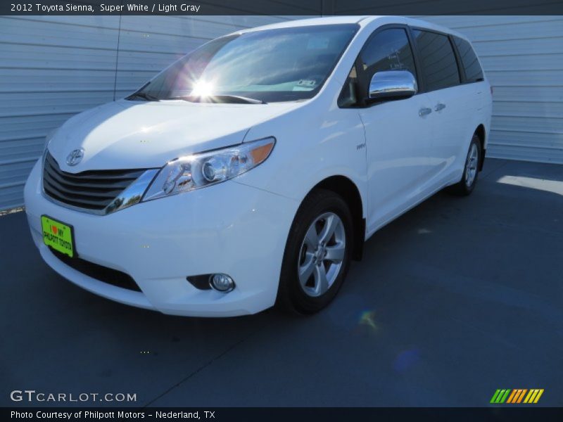 Super White / Light Gray 2012 Toyota Sienna