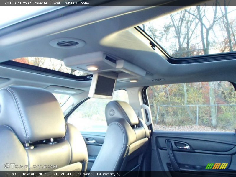 White / Ebony 2013 Chevrolet Traverse LT AWD