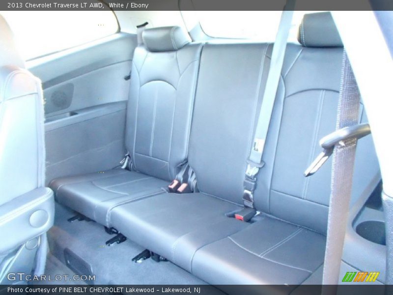 White / Ebony 2013 Chevrolet Traverse LT AWD