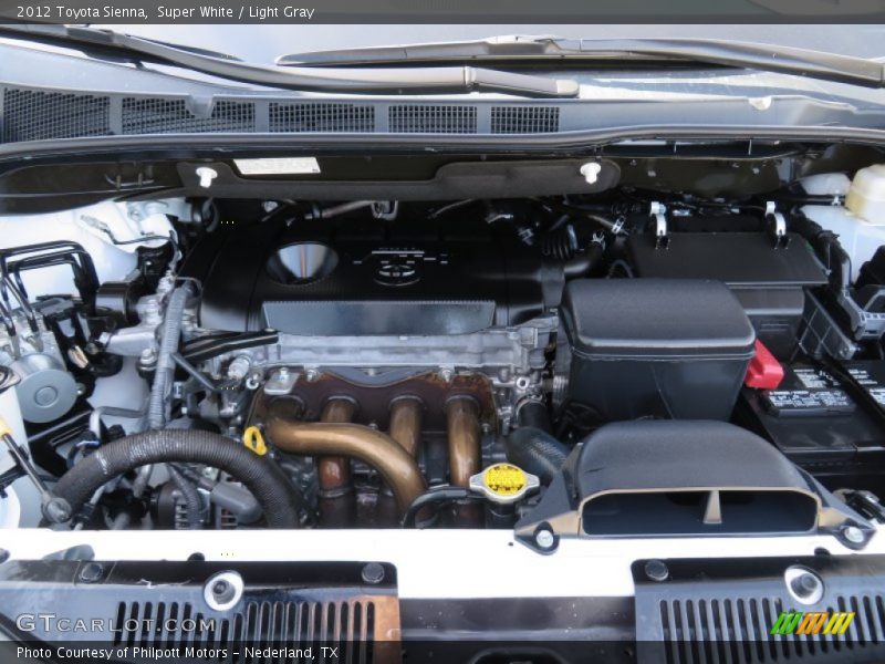 Super White / Light Gray 2012 Toyota Sienna
