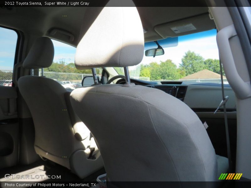Super White / Light Gray 2012 Toyota Sienna