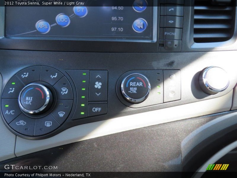 Super White / Light Gray 2012 Toyota Sienna