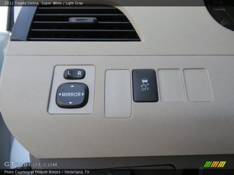 Super White / Light Gray 2012 Toyota Sienna