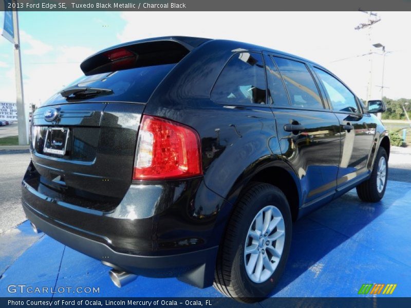 Tuxedo Black Metallic / Charcoal Black 2013 Ford Edge SE