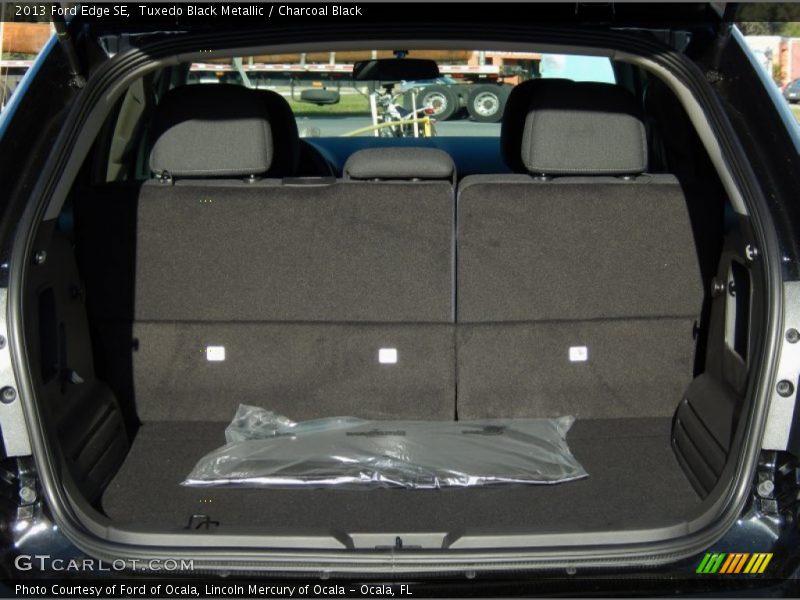 Tuxedo Black Metallic / Charcoal Black 2013 Ford Edge SE