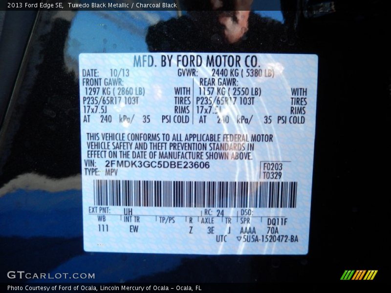 Tuxedo Black Metallic / Charcoal Black 2013 Ford Edge SE