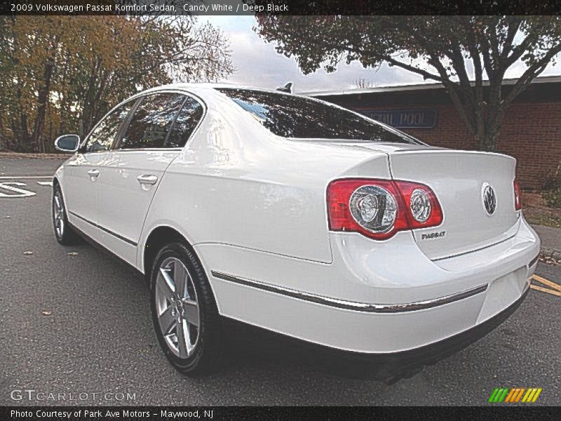 Candy White / Deep Black 2009 Volkswagen Passat Komfort Sedan