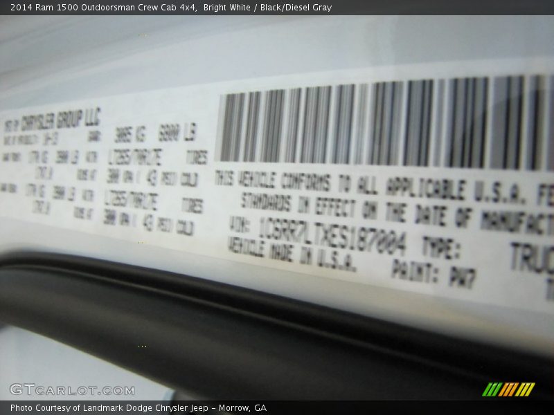 Bright White / Black/Diesel Gray 2014 Ram 1500 Outdoorsman Crew Cab 4x4