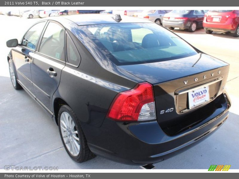 Black / Off Black Leather 2011 Volvo S40 T5