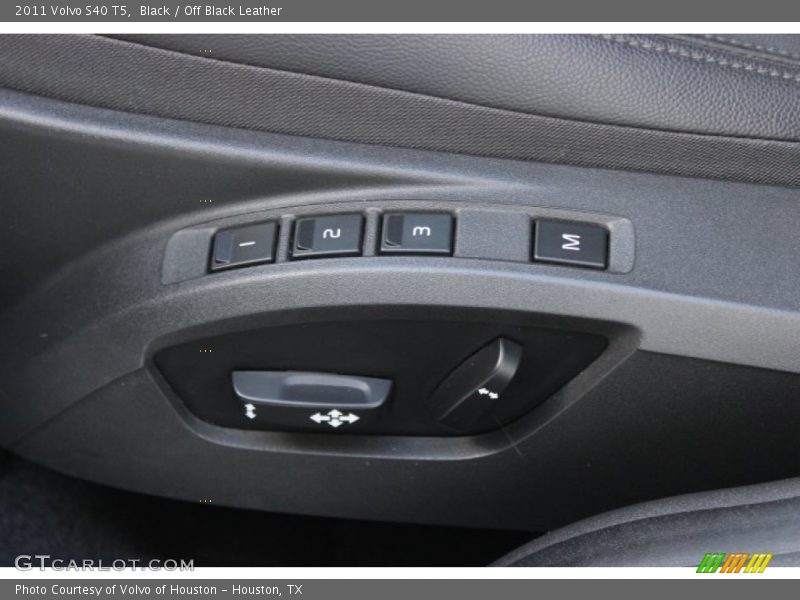 Black / Off Black Leather 2011 Volvo S40 T5