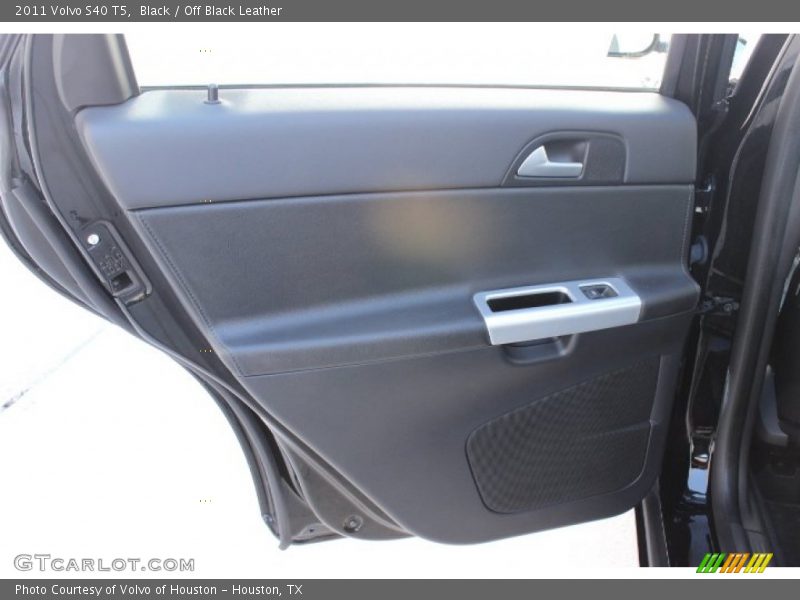 Black / Off Black Leather 2011 Volvo S40 T5